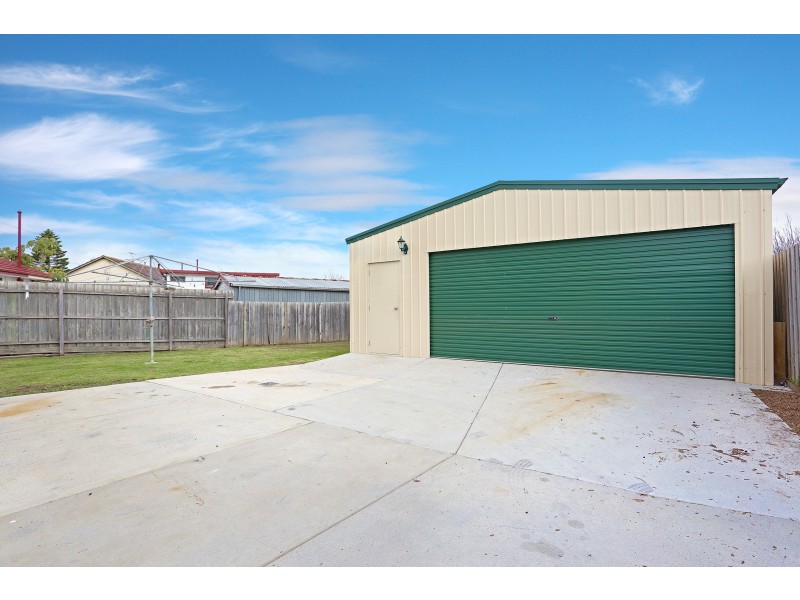 35 Fugosia Street, Doveton VIC 3177