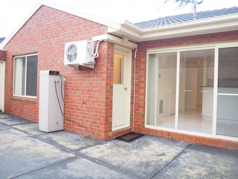 2/33 Ellt Crescent, Noble Park VIC 3174