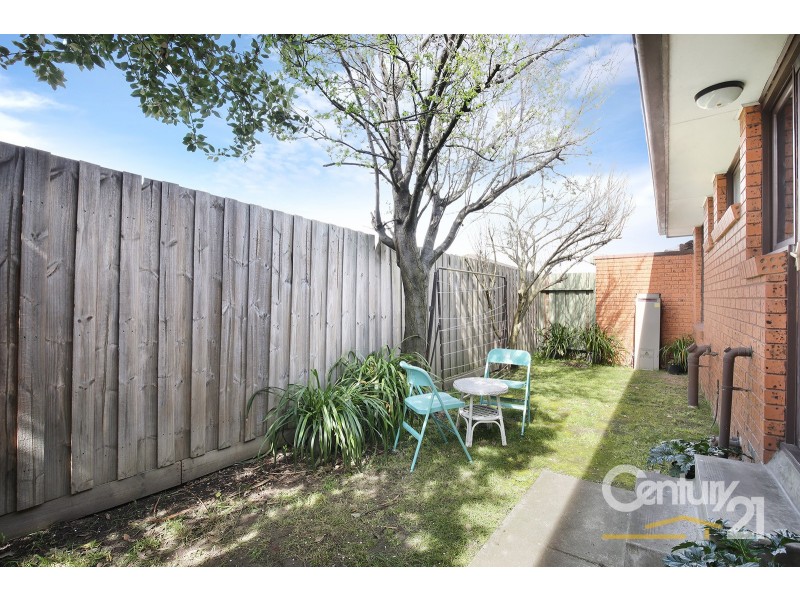2/67 Herbert Street, Dandenong VIC 3175