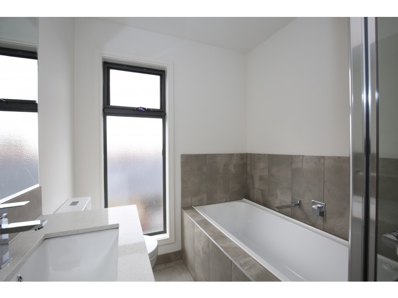 1/15 Henry Street, Noble Park VIC 3174