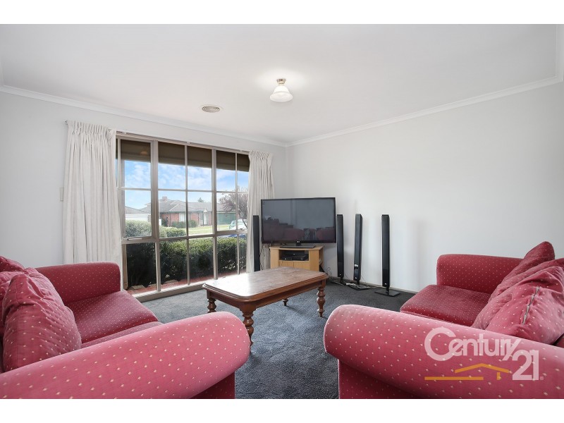 38 Bellevue Drive, Berwick VIC 3806