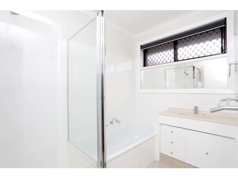 1/2 Rutherglen Street, Noble Park VIC 3174