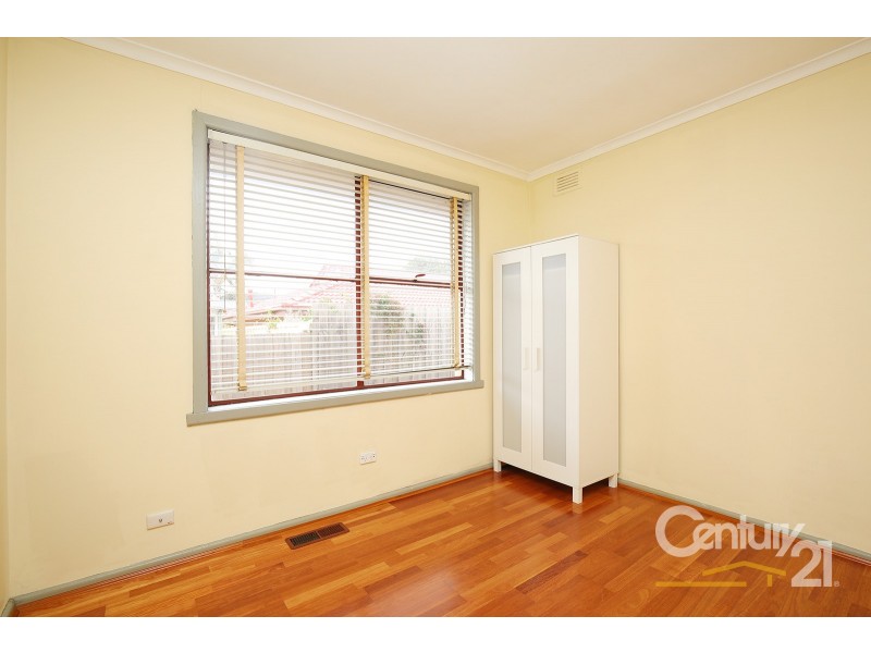 2 Hooker Avenue, Springvale VIC 3171