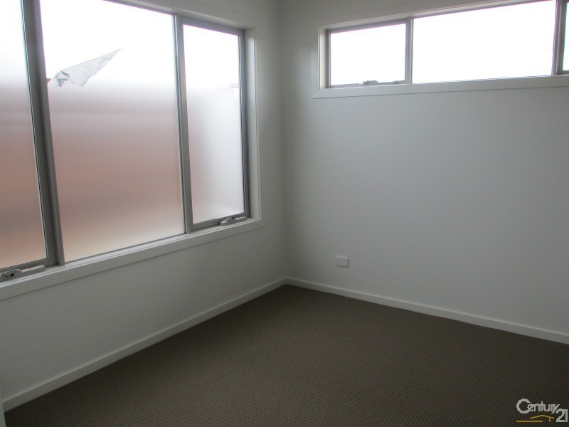 4/14 Pamela Street, Noble Park VIC 3174