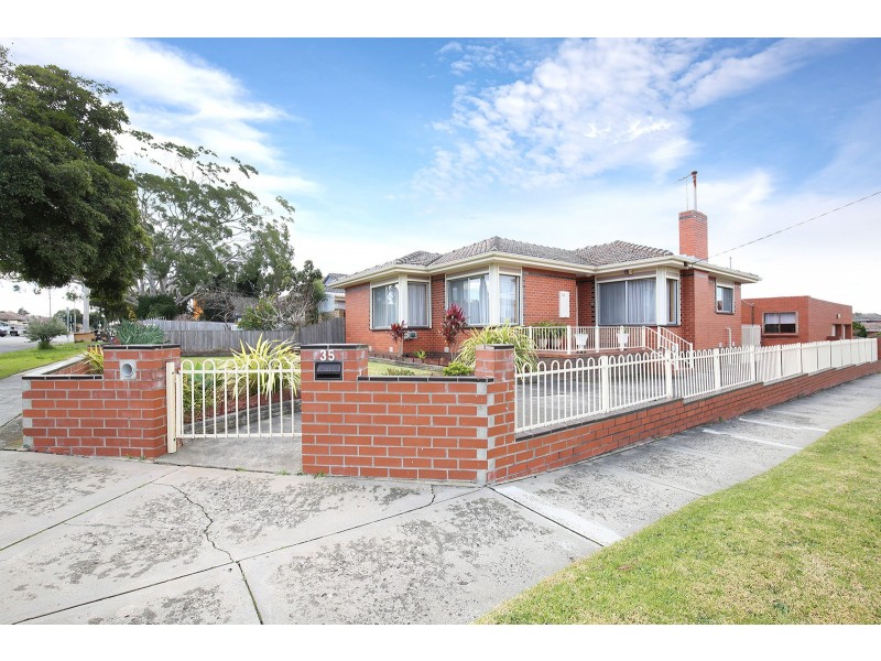 35 Gladstone Road, Dandenong VIC 3175