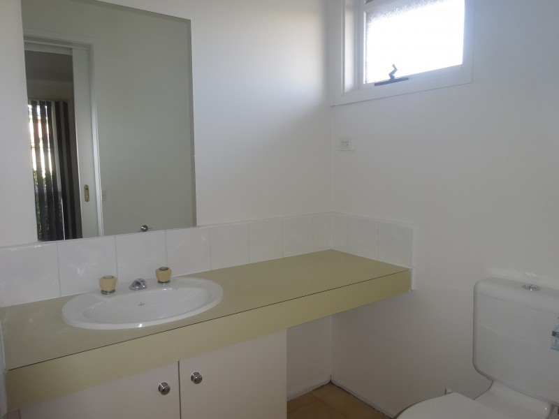 1 Greenleaf Court, Keysborough VIC 3173