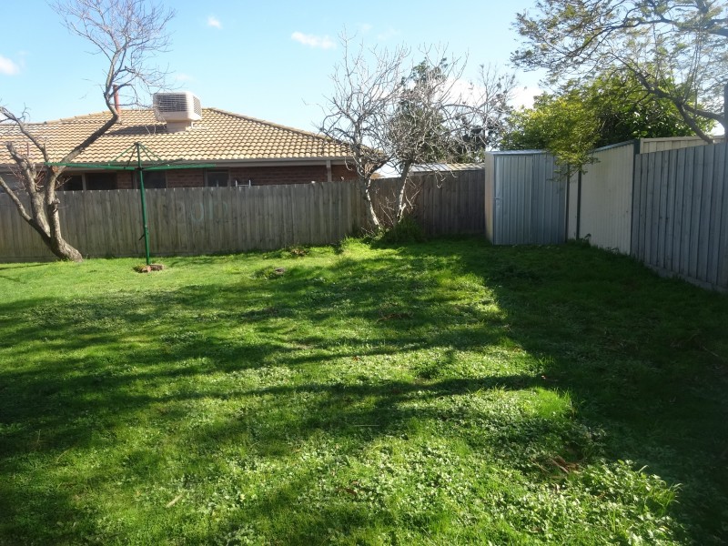 1 Greenleaf Court, Keysborough VIC 3173