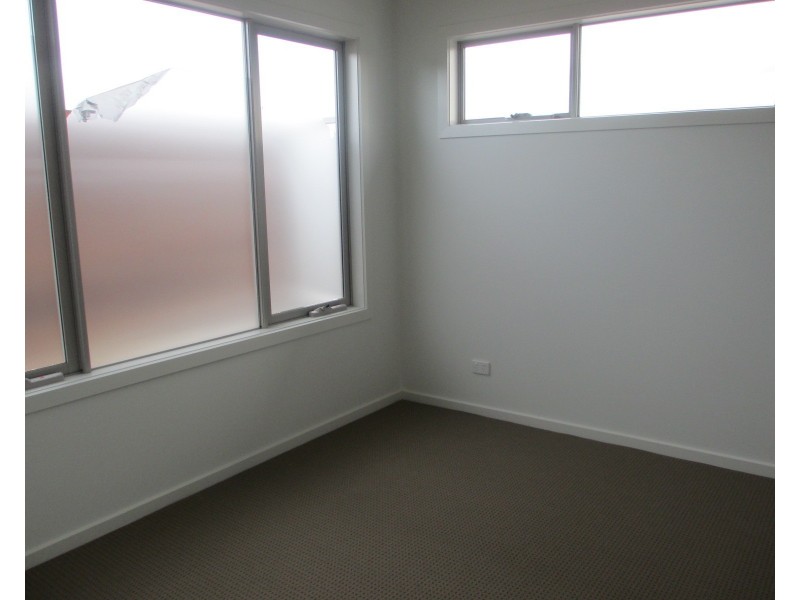 4/14 Pamela Street, Noble Park VIC 3174