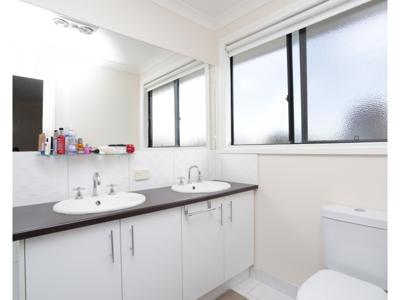 2/75 Athol Road, Springvale South VIC 3172