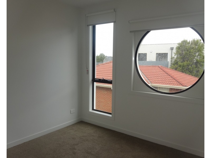 2/29 Leonard Avenue, Noble Park VIC 3174