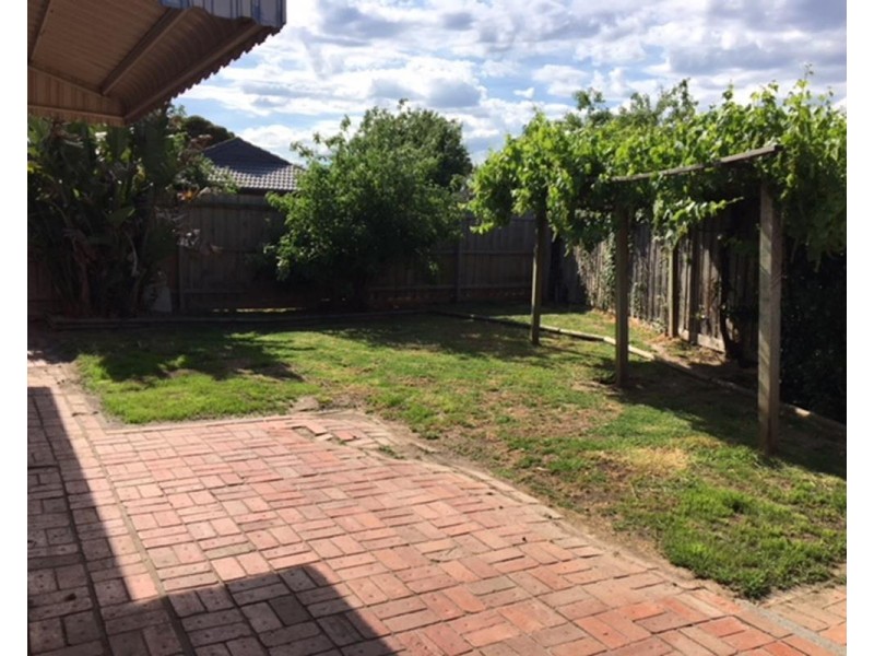 6 Hanbury Court, Keysborough VIC 3173