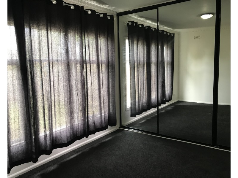 8 Parker Street, Springvale South VIC 3172