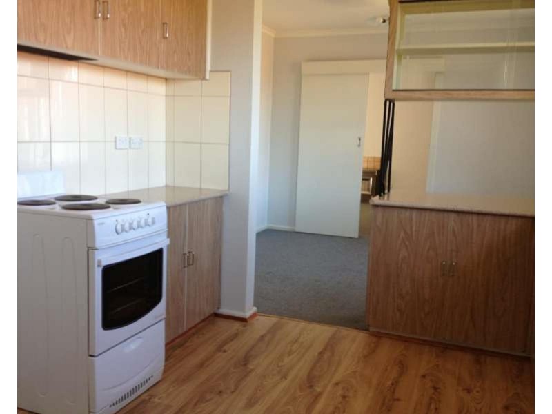 6/6-8 Leonard Street, Dandenong VIC 3175