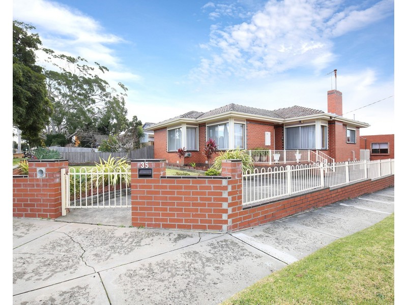 35 Gladstone Road, Dandenong VIC 3175
