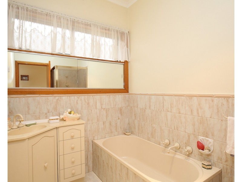 35 Gladstone Road, Dandenong VIC 3175