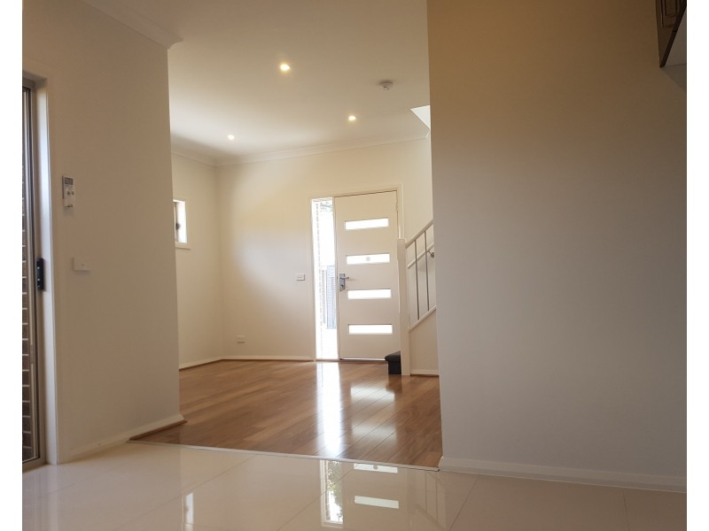 1/22 Pickett Street, Dandenong VIC 3175