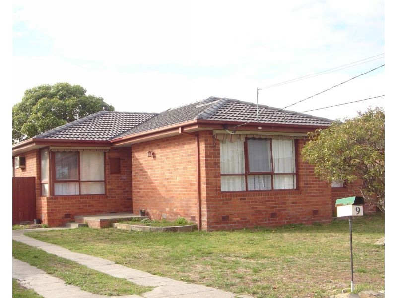 9 Newton Court, Keysborough VIC 3173