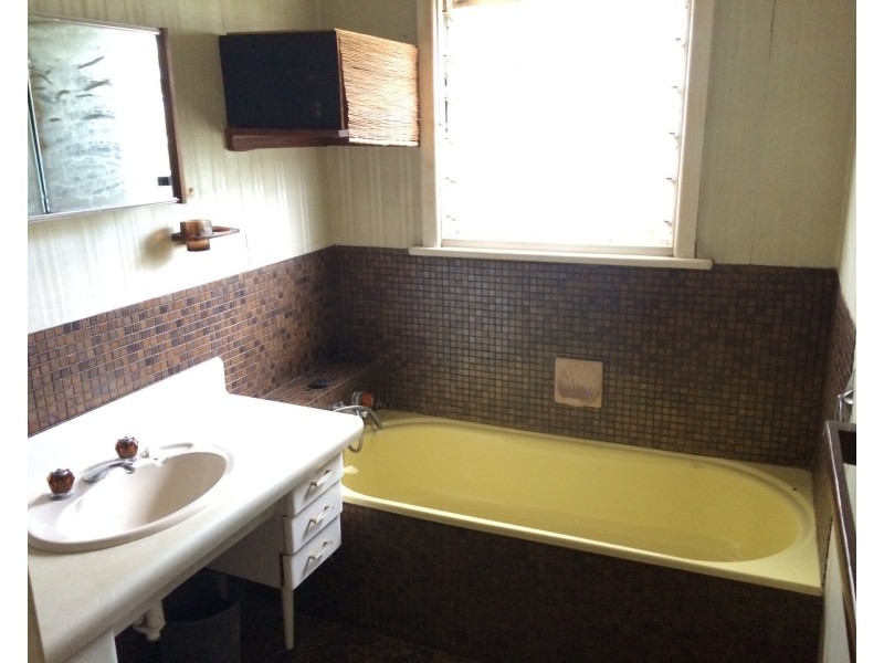 16 Ambrie Crescent, Noble Park VIC 3174