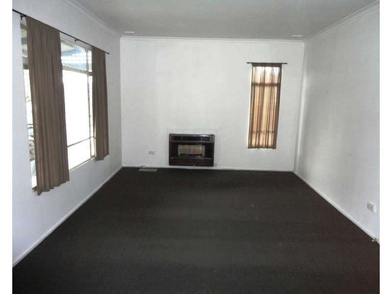 27 Tristania Street, Doveton VIC 3177