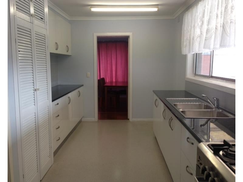 13 Brady Avenue, Clayton South VIC 3169