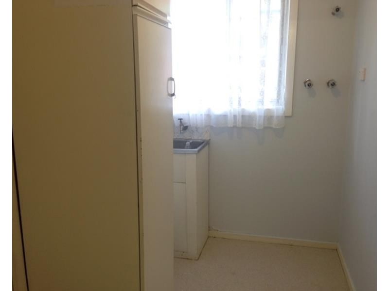 13 Brady Avenue, Clayton South VIC 3169