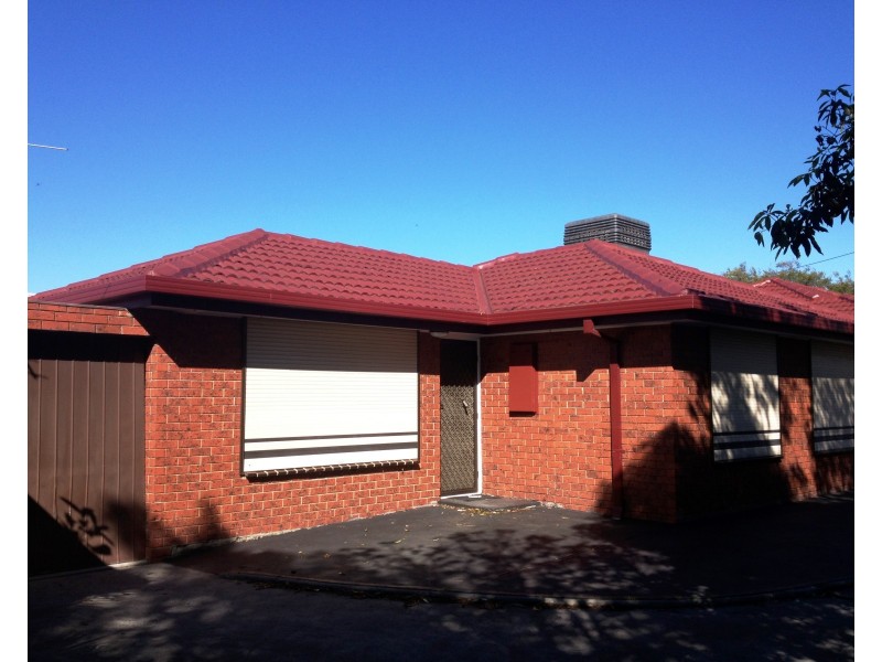 2/43 Canberra Avenue, Dandenong VIC 3175