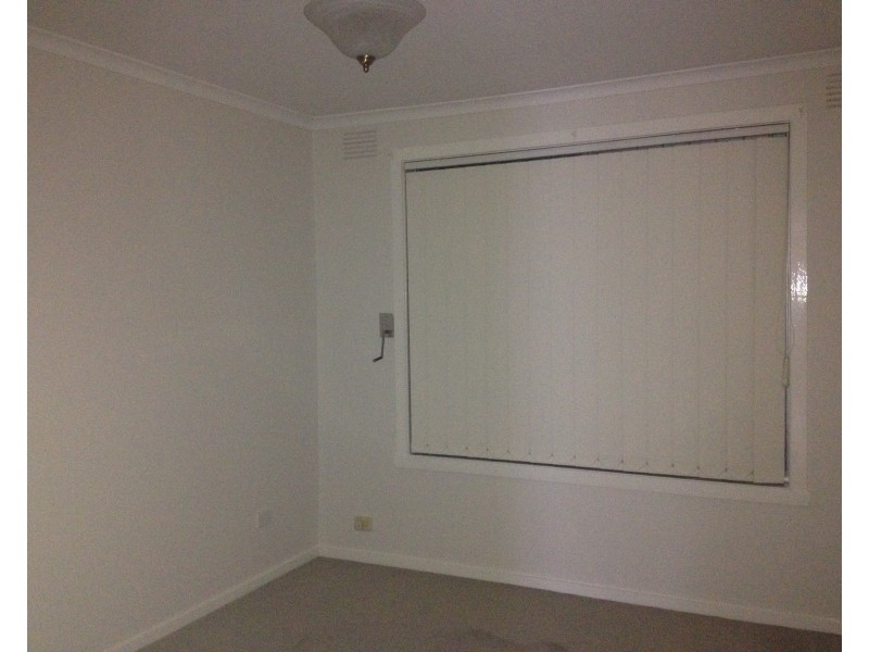 2/43 Canberra Avenue, Dandenong VIC 3175