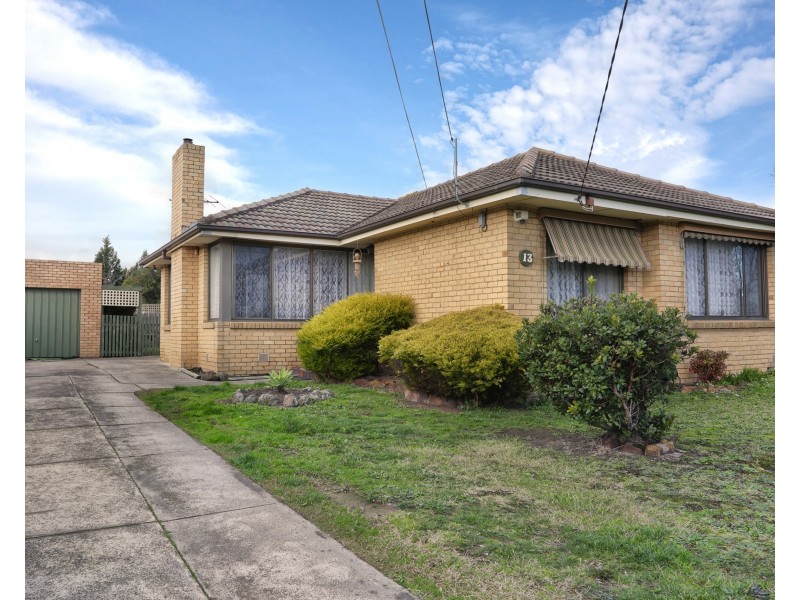 13 Leeside Street, Dandenong North VIC 3175