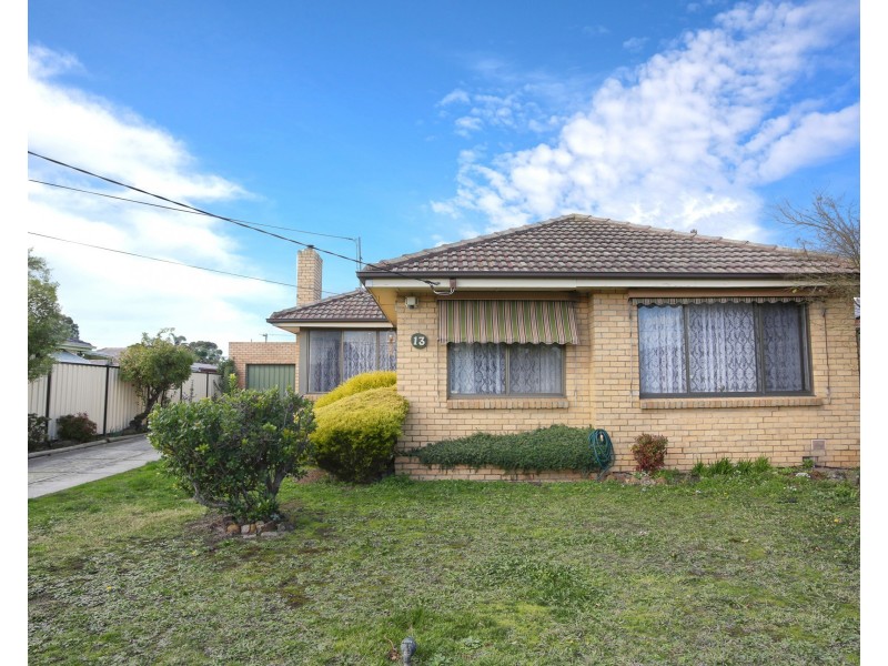 13 Leeside Street, Dandenong North VIC 3175