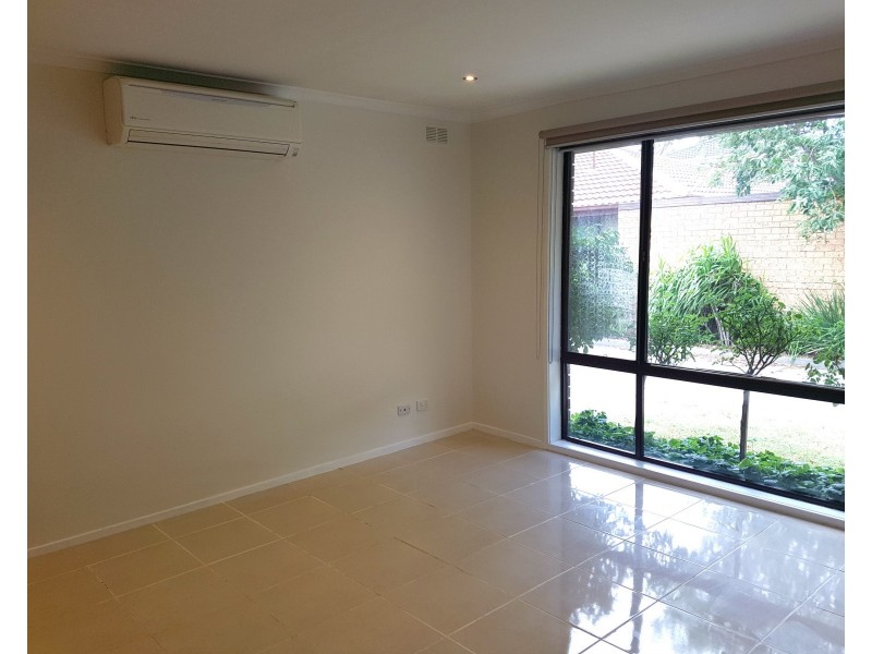 2/34 Hammond Road, Dandenong VIC 3175