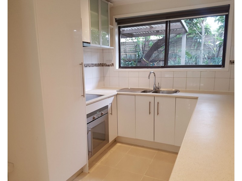 2/34 Hammond Road, Dandenong VIC 3175