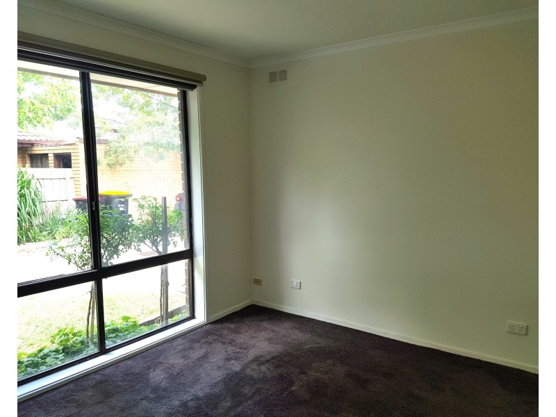 2/34 Hammond Road, Dandenong VIC 3175