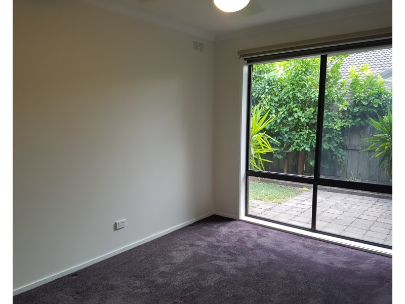 2/34 Hammond Road, Dandenong VIC 3175