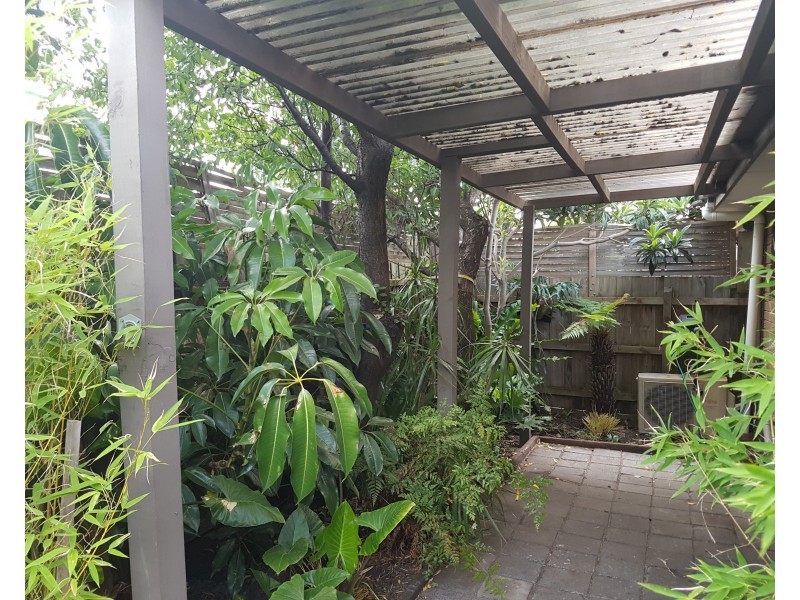 2/34 Hammond Road, Dandenong VIC 3175