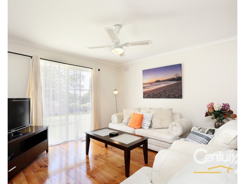 9 Howson Close, Endeavour Hills VIC 3802