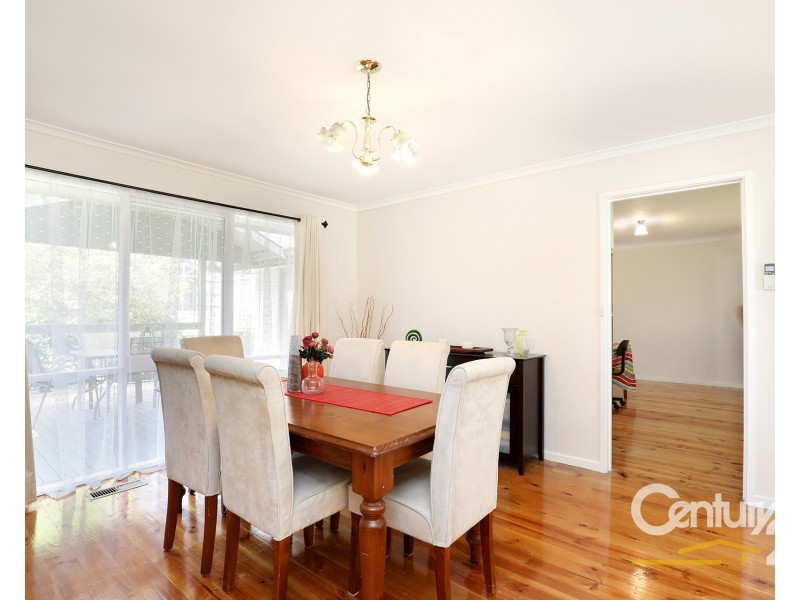 9 Howson Close, Endeavour Hills VIC 3802