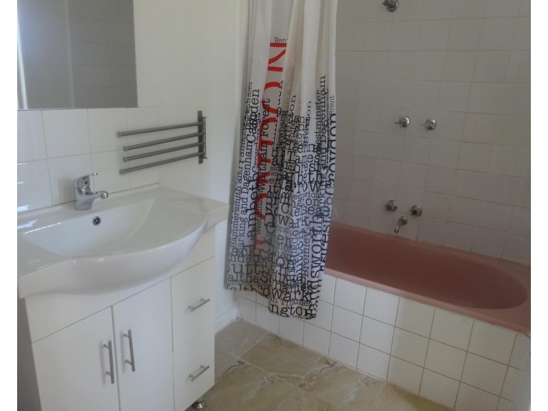 2/31 Alamein Street, Noble Park VIC 3174