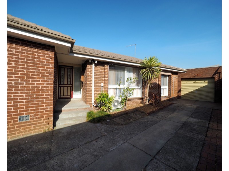 8 Birrong Avenue, Noble Park VIC 3174