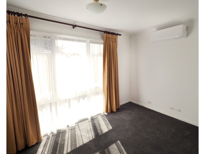 8 Birrong Avenue, Noble Park VIC 3174