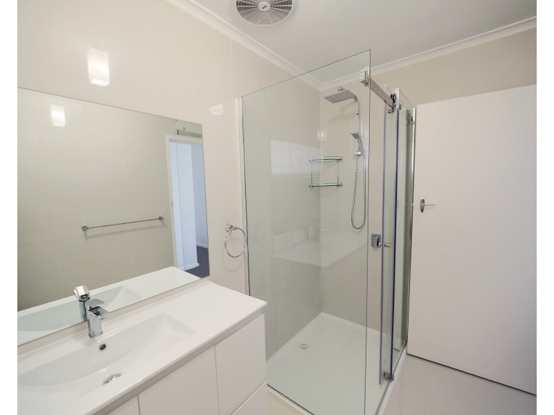 8 Birrong Avenue, Noble Park VIC 3174