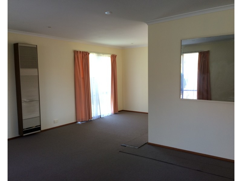 1/12 Neville Avenue, Seaford VIC 3198