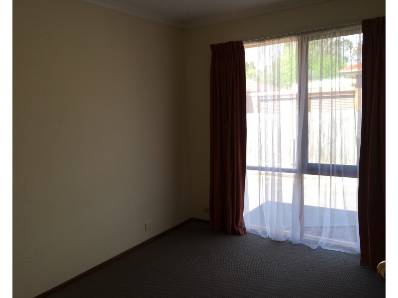 1/12 Neville Avenue, Seaford VIC 3198