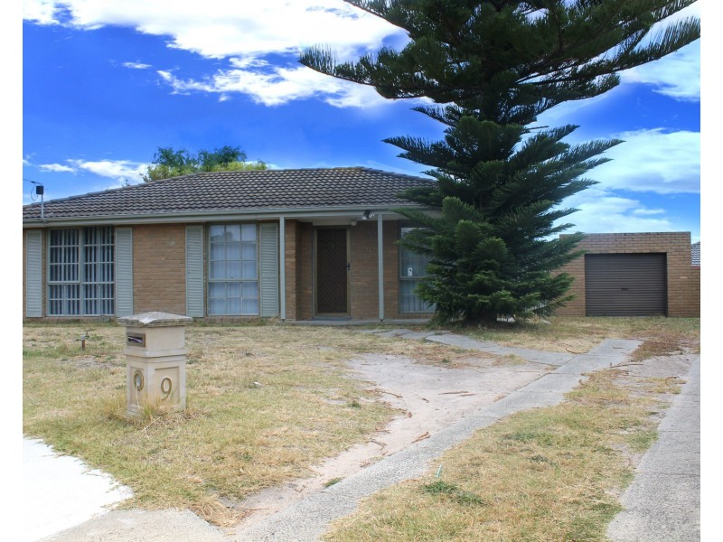 9 Margaret Court, Hampton Park VIC 3976