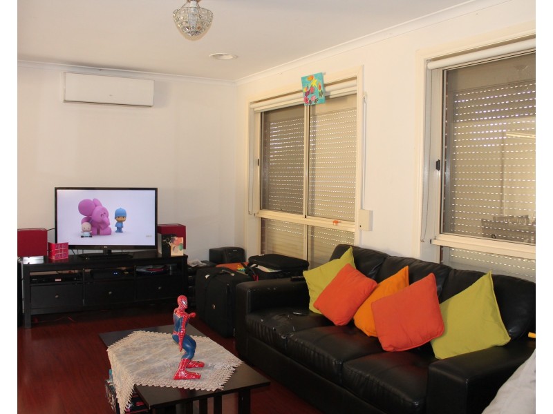 2/23 Mons Parade, Noble Park VIC 3174