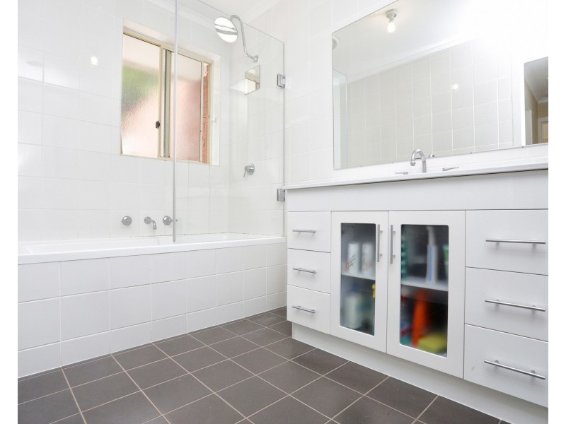 2/28  French Street, Noble Park VIC 3174