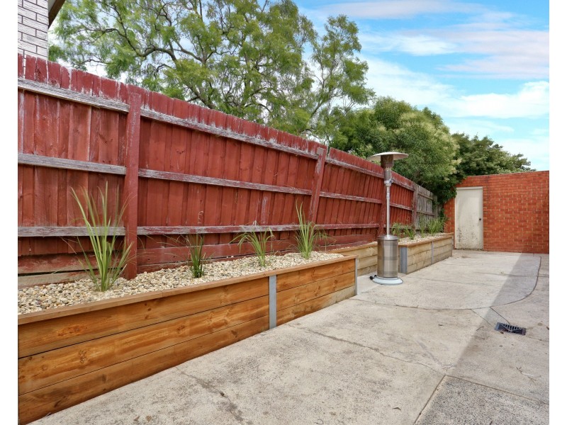 2/28  French Street, Noble Park VIC 3174