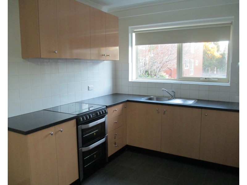7/16 Close Avenue, Dandenong VIC 3175