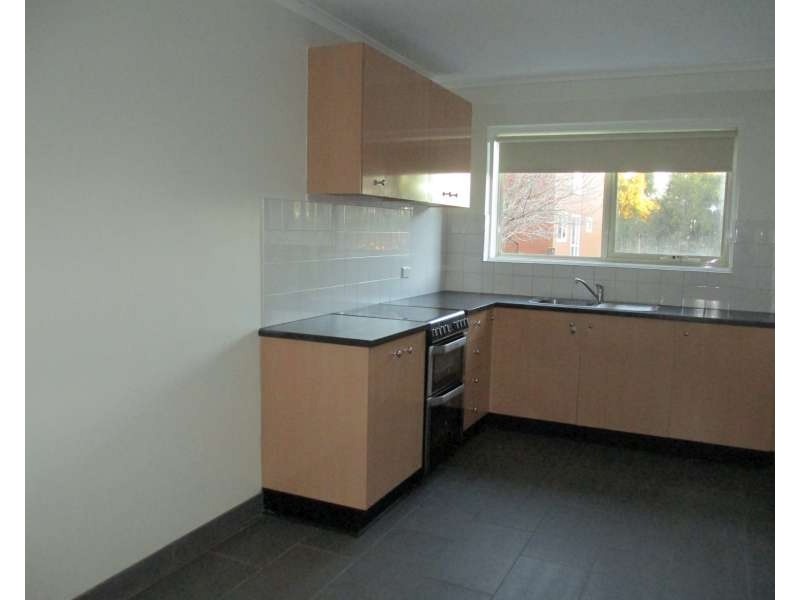 7/16 Close Avenue, Dandenong VIC 3175