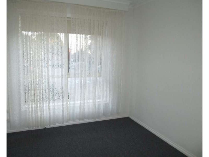 7/16 Close Avenue, Dandenong VIC 3175