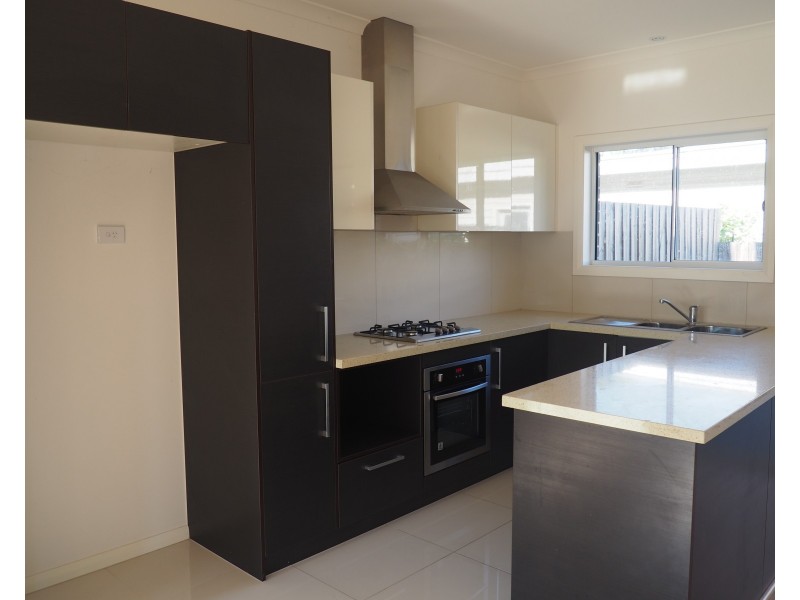 2a Leman Crescent, Noble Park VIC 3174